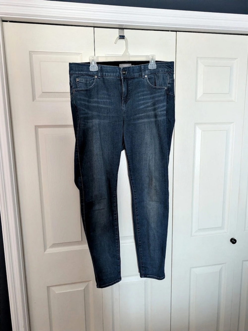 Torrid Bombshell Skinny Jean Blue Waist 16T